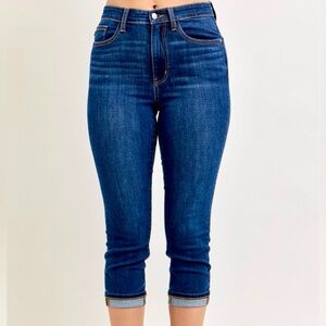 🩵 Judy Blue High Waist Capri Jeans with Single Cuff - Dark Wash